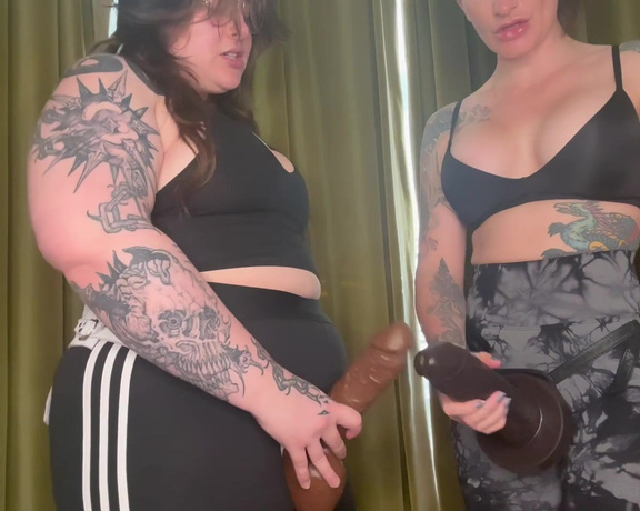 Adreena Cuckoldress aka Adreenacuckoldress OnlyFans - Look what we have here! A little butt slut ready to get torn a new one! Our big thick weighty strap