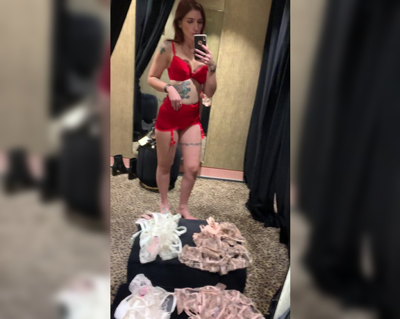 Adreena Cuckoldress aka Adreenacuckoldress OnlyFans - Trying on new lingerie today