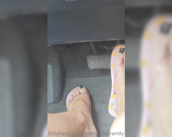 Brandy Elliott aka Premiumbrandy OnlyFans - Driving Driving for 5 minutes with my pink pineapple flip flops on!