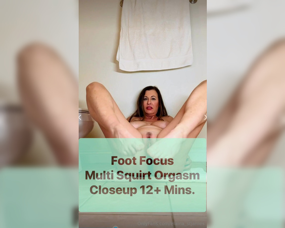 Elaina  Mature aka Elaina_stjames OnlyFans - You like feet You like Squirting You like me fully naked with close up views Then you cannot