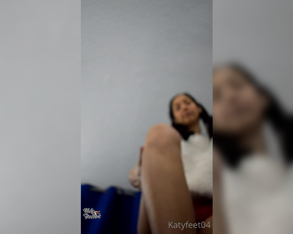 Katy Feet aka Katyfeet04 OnlyFans - You want me to crush your face