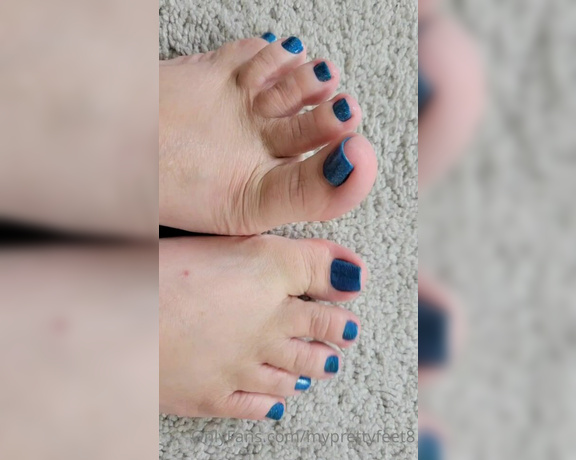 MyPrettyFeet8 aka Myprettyfeet8 OnlyFans - Those blue toeeeeees!