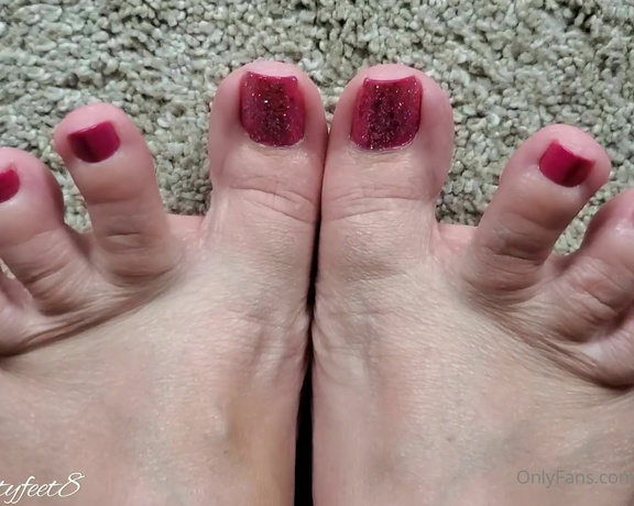 MyPrettyFeet8 aka Myprettyfeet8 OnlyFans - Heres a fun little clip of top view and bottom view spreads!