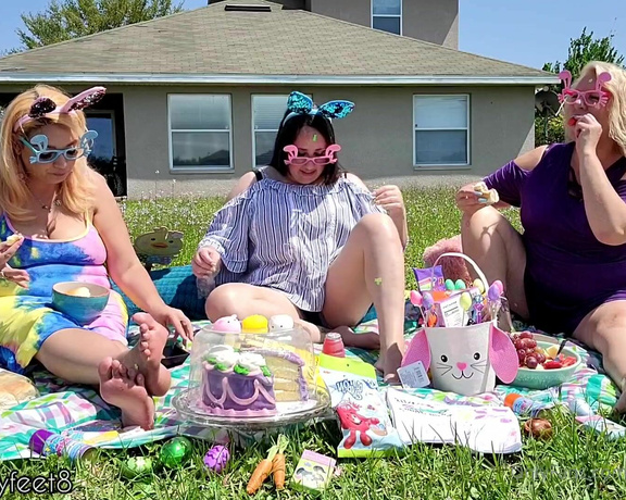 MyPrettyFeet8 aka Myprettyfeet8 OnlyFans - Easter Picnic with @sweetesthangsfeet and @heavenlyxperience Were enjoying our Easter lunch in the