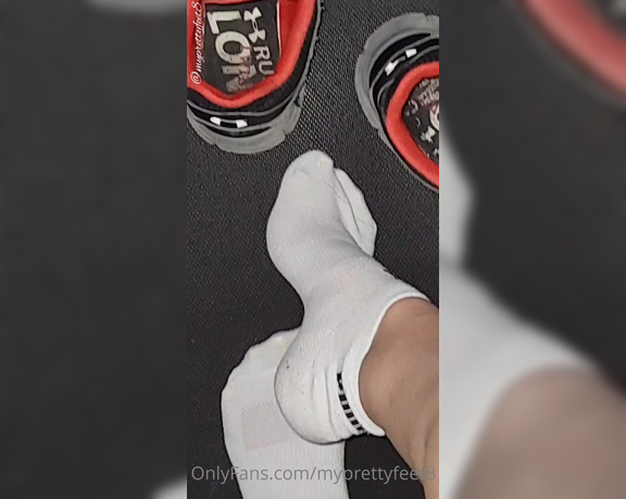 MyPrettyFeet8 aka Myprettyfeet8 OnlyFans - A little after workout sock peel to get you ready for whats coming