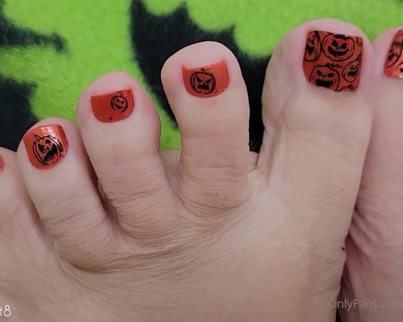 MyPrettyFeet8 aka Myprettyfeet8 OnlyFans - Day 5 of the 5 days of Clip O Ween!! Did you enjoy your Halloween treat! Halloween Feet Feet JOI You