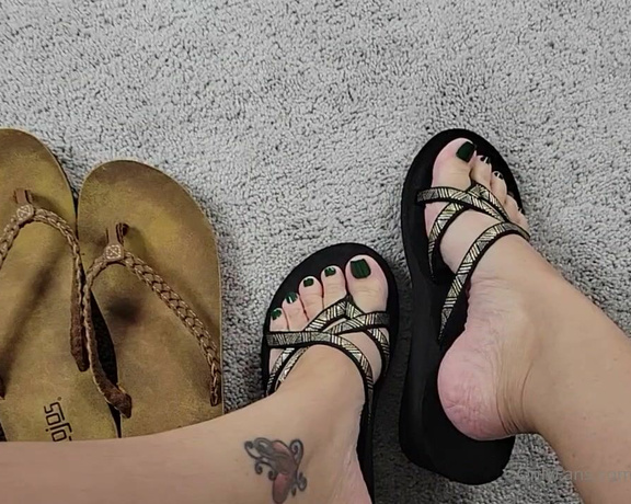 MyPrettyFeet8 aka Myprettyfeet8 OnlyFans - I bought myself some fan requested flip flops! Whos getting the first custom