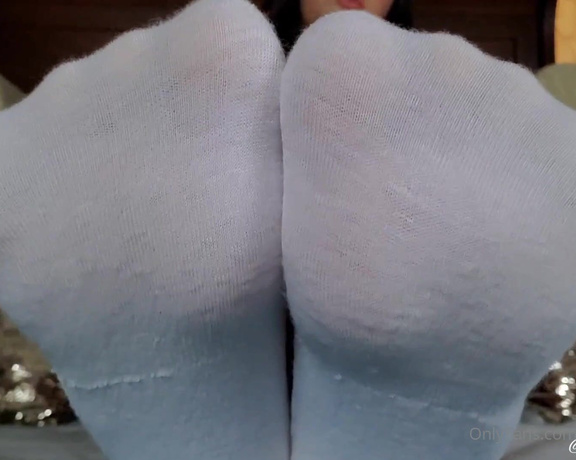 MyPrettyFeet8 aka Myprettyfeet8 OnlyFans - Full length premade day! Fan Gets my stinky socks! Joi