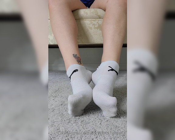 MyPrettyFeet8 aka Myprettyfeet8 OnlyFans - Made you a sock tease to go with the barefoot photoset today