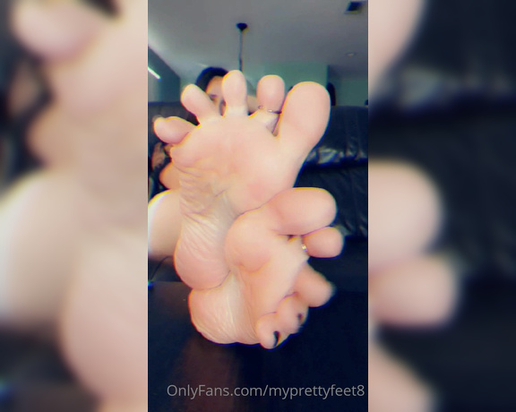 MyPrettyFeet8 aka Myprettyfeet8 OnlyFans - Hope youre having a spooky good day!