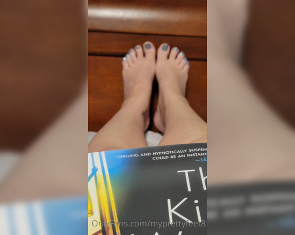 MyPrettyFeet8 aka Myprettyfeet8 OnlyFans - Reading time again