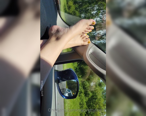 MyPrettyFeet8 aka Myprettyfeet8 OnlyFans - Part of the incar tease that didnt make the other video