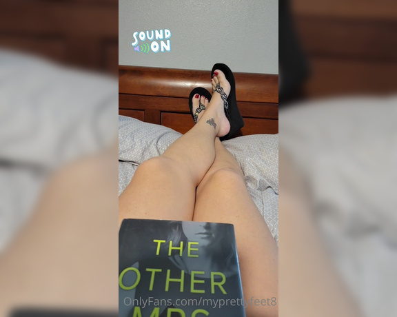 MyPrettyFeet8 aka Myprettyfeet8 OnlyFans - I found some time to read! Thats my me time Whats yours