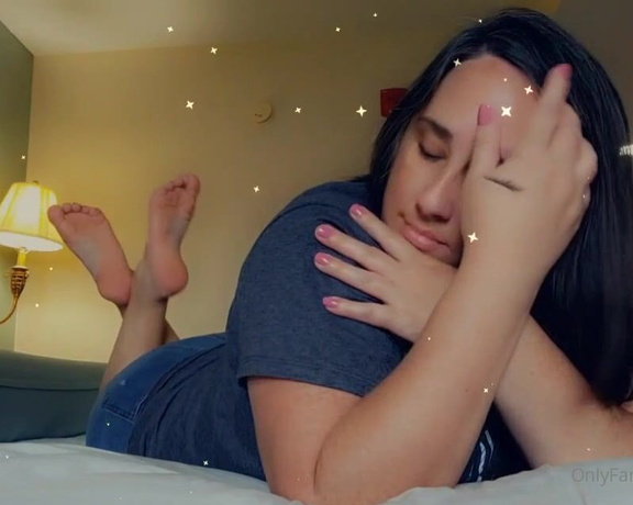 MyPrettyFeet8 aka Myprettyfeet8 OnlyFans - The Pose on the hotel bed