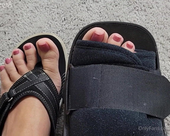 MyPrettyFeet8 aka Myprettyfeet8 OnlyFans - Toe wiggles and ankle sprains!