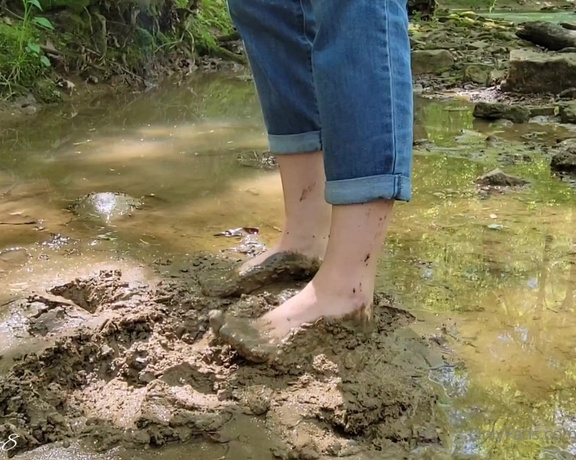 MyPrettyFeet8 aka Myprettyfeet8 OnlyFans - Full Length Muddy Fun with FlipFlops 10 min premade clip DAY! haha Ive found a large muddy spot