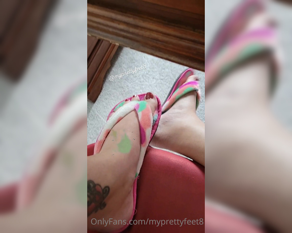 MyPrettyFeet8 aka Myprettyfeet8 OnlyFans - Fans get first dibs on my stinky house flipflops