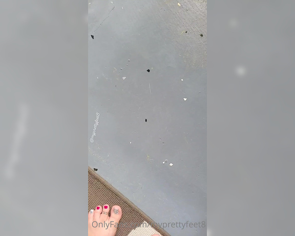 MyPrettyFeet8 aka Myprettyfeet8 OnlyFans - Pollen problems!