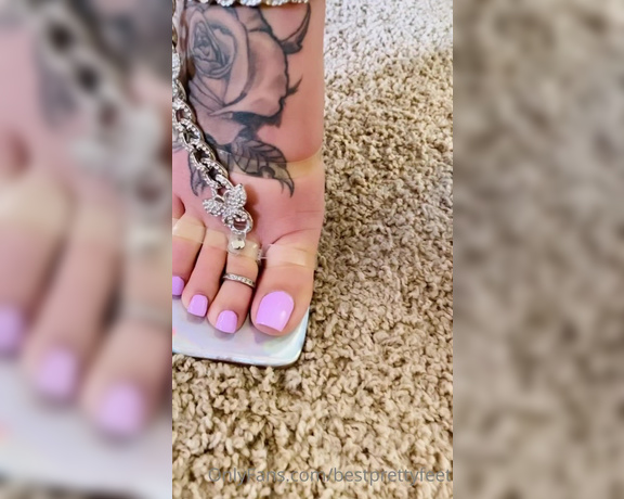 Raes Pretty feet aka Bestprettyfeet OnlyFans Video 768