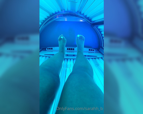 Sarahh_B aka Sarahh_b OnlyFans - Toasting them feet get back my tan and dry them out