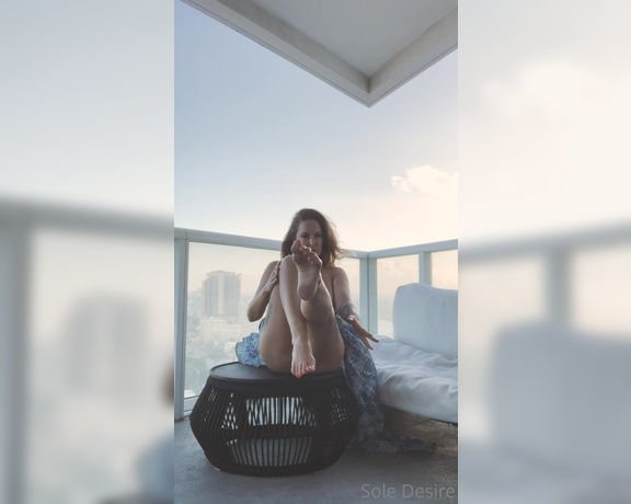 Sole Desire3 aka Soledesire3 OnlyFans - Dancing on the rooftop, titties & toes  Love, SDx