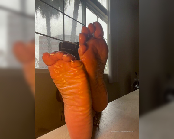 Ri aka Solequeenri OnlyFans - Perfect pov