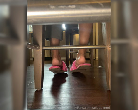 Ri aka Solequeenri OnlyFans - Who likes under the desk foot teasing 2 minutes of this sexy asmr foot play