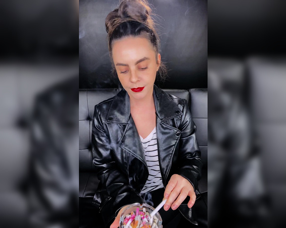 ManyVids - Dani Lynn - Smoking Marlboro in Leather Jacket