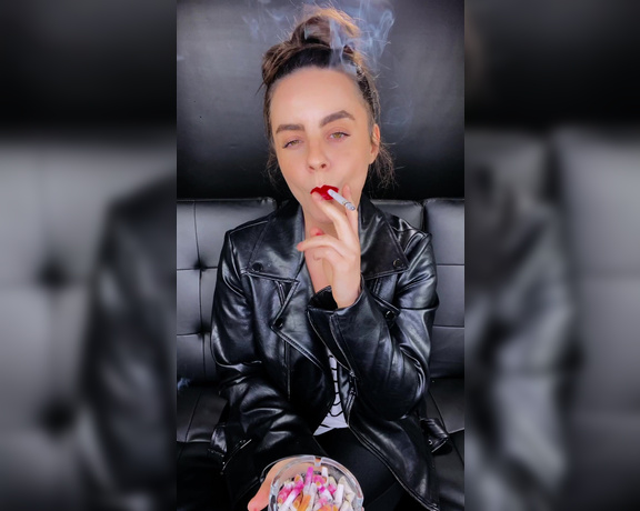 ManyVids - Dani Lynn - Smoking Marlboro in Leather Jacket