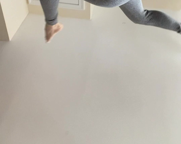 CatPrincess aka Catprincessfeet OnlyFans - Just hanging around