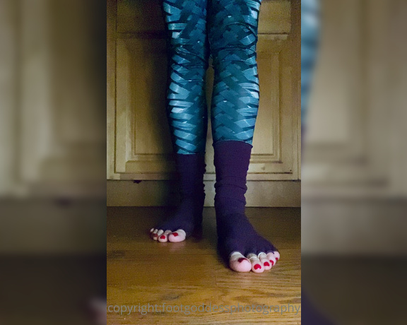 CatPrincess aka Catprincessfeet OnlyFans - Toeless yoga socks and leggings 9