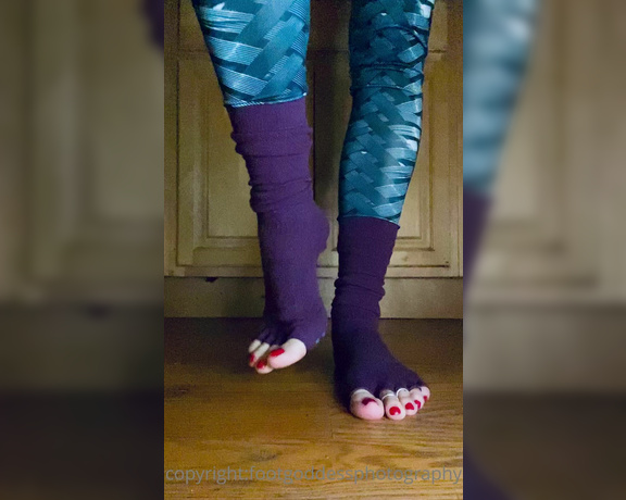 CatPrincess aka Catprincessfeet OnlyFans - Toeless yoga socks and leggings 9