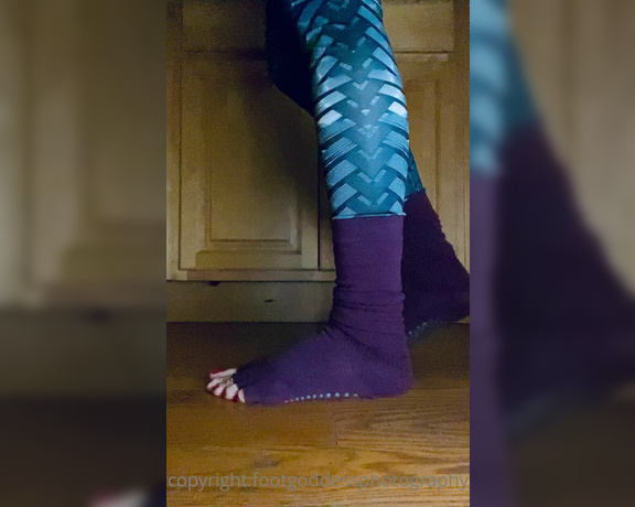 CatPrincess aka Catprincessfeet OnlyFans - Toeless yoga socks and leggings 9