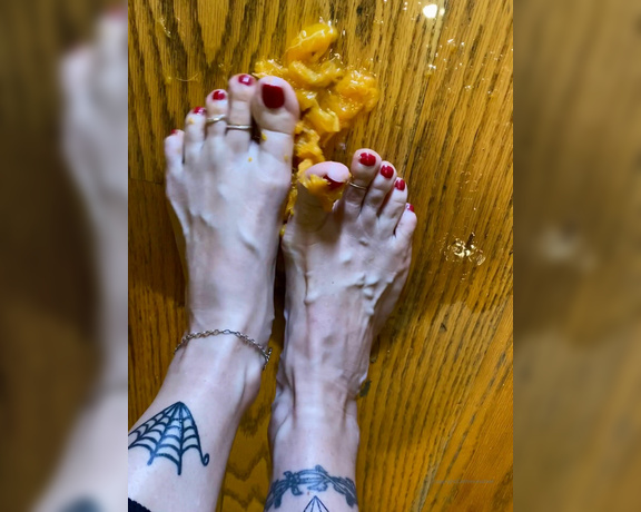 CatPrincess aka Catprincessfeet OnlyFans - 15 video bundle!!! Feast your eyes, baby Tip, and tell me which was ur favorite 12