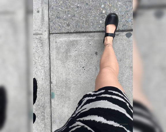 CatPrincess aka Catprincessfeet OnlyFans - How i walk my walk after i stroked u dry U want