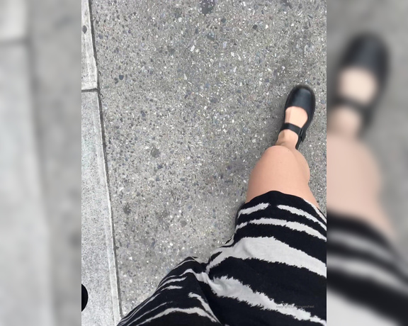 CatPrincess aka Catprincessfeet OnlyFans - How i walk my walk after i stroked u dry U want