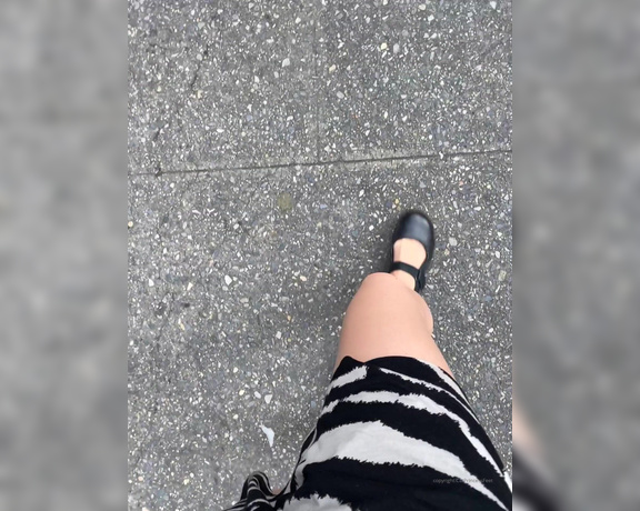 CatPrincess aka Catprincessfeet OnlyFans - How i walk my walk after i stroked u dry U want