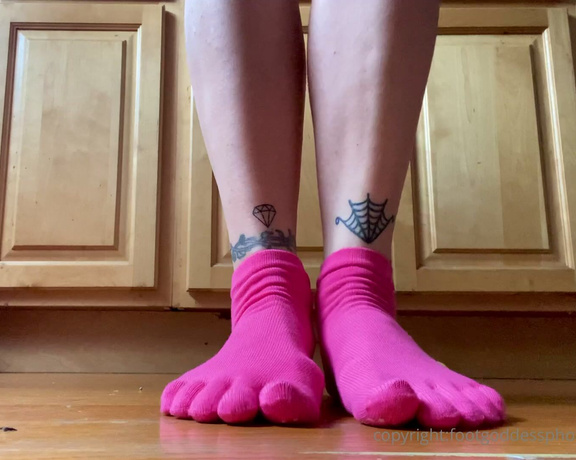 CatPrincess aka Catprincessfeet OnlyFans - Pink toe sock show, yes i take them off 3