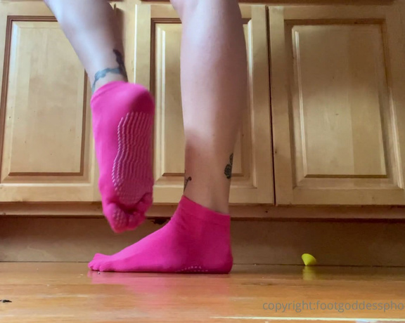 CatPrincess aka Catprincessfeet OnlyFans - Pink toe sock show, yes i take them off 3