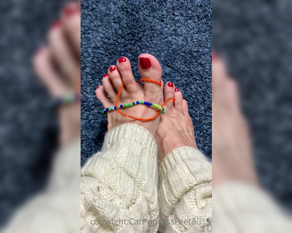 CatPrincess aka Catprincessfeet OnlyFans - Beaded babies