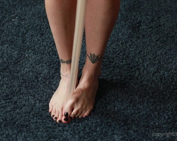 CatPrincess aka Catprincessfeet OnlyFans - Wanna watch me slide into these sheer nude nylons with my sexy black polish