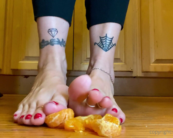 CatPrincess aka Catprincessfeet OnlyFans - Sunday is for Stepping on Orange squish or giant bubbly wrap 1