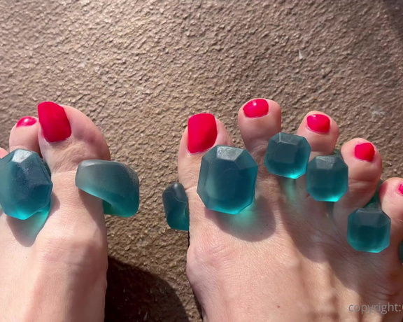 CatPrincess aka Catprincessfeet OnlyFans - Hot pink madness 3