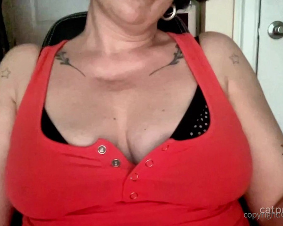 CatPrincess aka Catprincessfeet OnlyFans - Boob guys to the front!! big tits and lips teasesmoking, chatting, smiling, teasing you with my 3