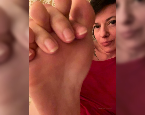 CatPrincess aka Catprincessfeet OnlyFans - Can i rub you the right way!