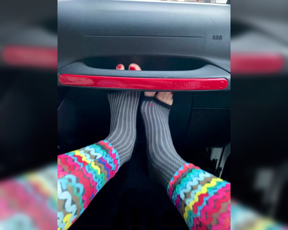 CatPrincess aka Catprincessfeet OnlyFans - Car feet treats Would u be sble to watch the road! 2