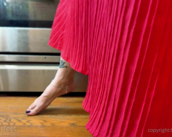 CatPrincess aka Catprincessfeet OnlyFans - Kitchen solescum watch )