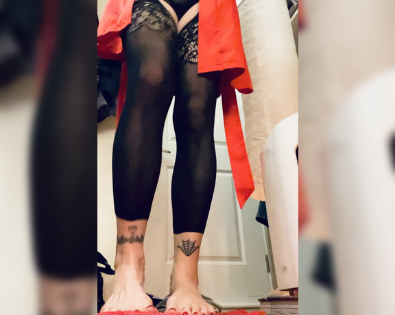 CatPrincess aka Catprincessfeet OnlyFans - Horny New Year, fckr!!! 1