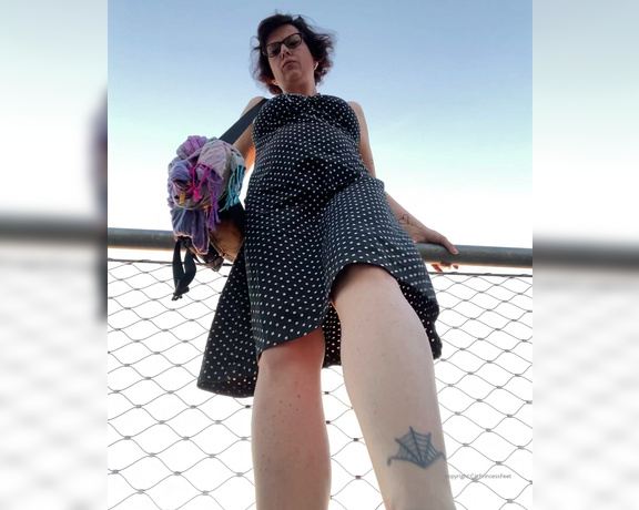 CatPrincess aka Catprincessfeet OnlyFans - Out sightseeing! Get stepped on More cumming 9