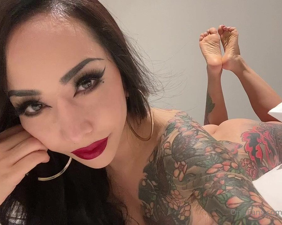 Mistress Youko aka Mistressyouko OnlyFans - Hey slave, did you already lock up your useless cock I know my perfectly make upped face makes you w